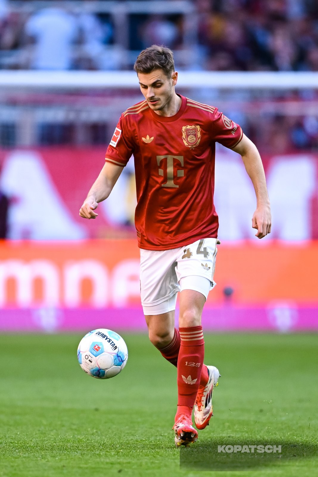 Josip Stanisic · 2025-03-08 FC Bayern Muenchen vs VfL Bochum