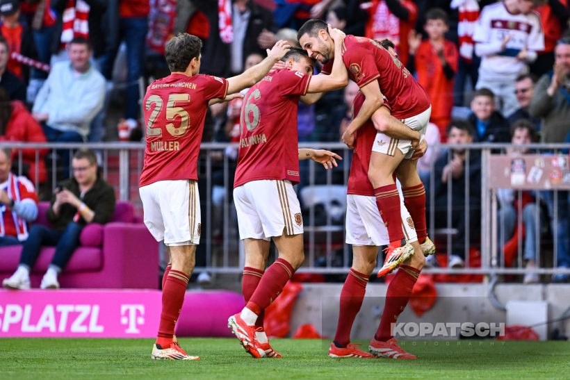 Raphael Guerreiro · Thomas Mueller · Joao Palhinha, 2025-03-08 FC Bayern Muenchen vs VfL Bochum
