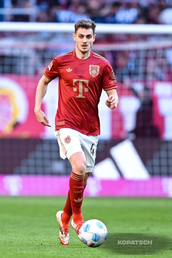 Josip Stanisic, 2025-03-08 FC Bayern Muenchen vs VfL Bochum