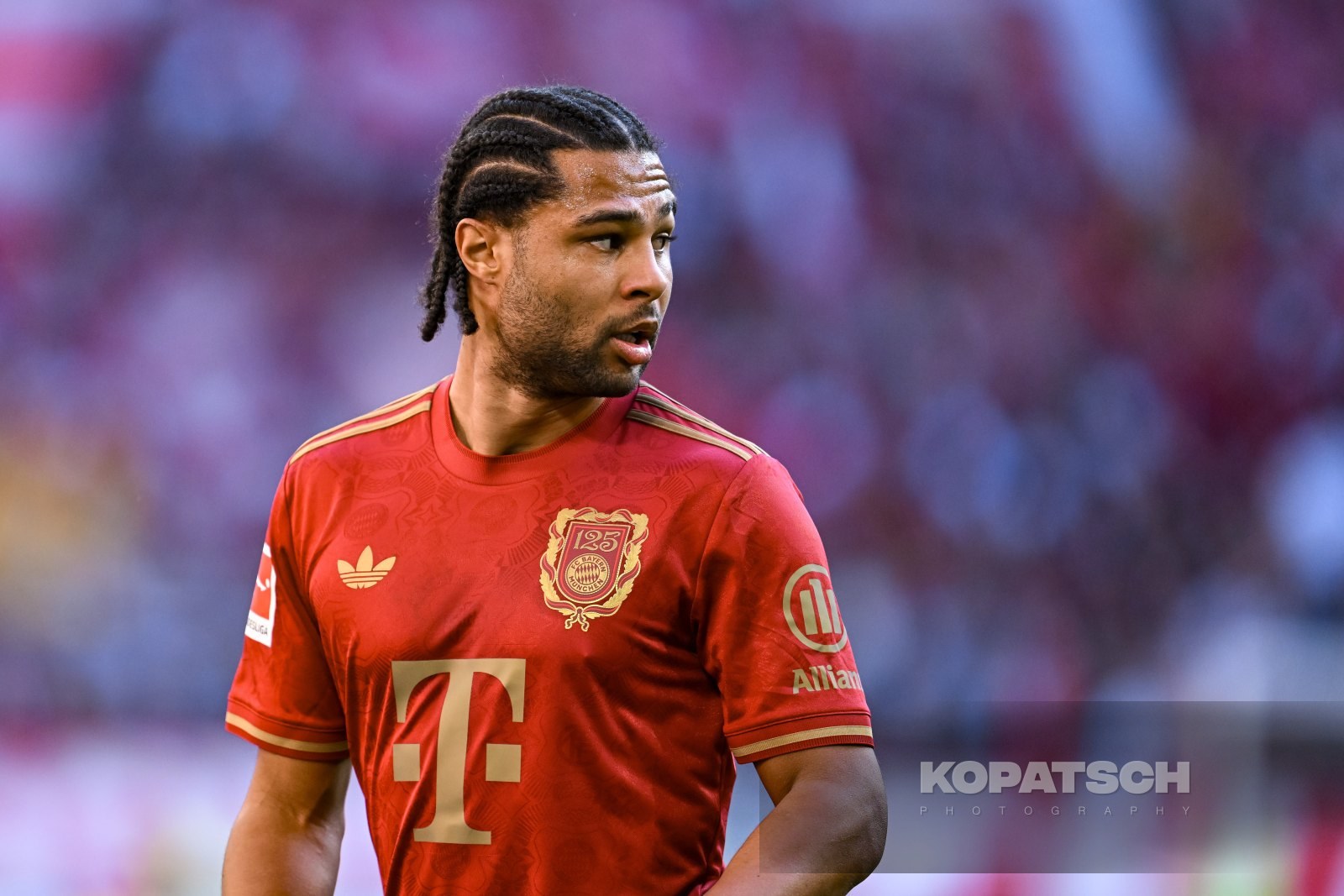 Serge Gnabry · 2025-03-08 FC Bayern Muenchen vs VfL Bochum