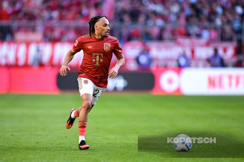 Sacha Boey, 2025-03-08 FC Bayern Muenchen vs VfL Bochum