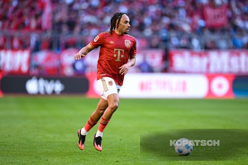Sacha Boey, 2025-03-08 FC Bayern Muenchen vs VfL Bochum