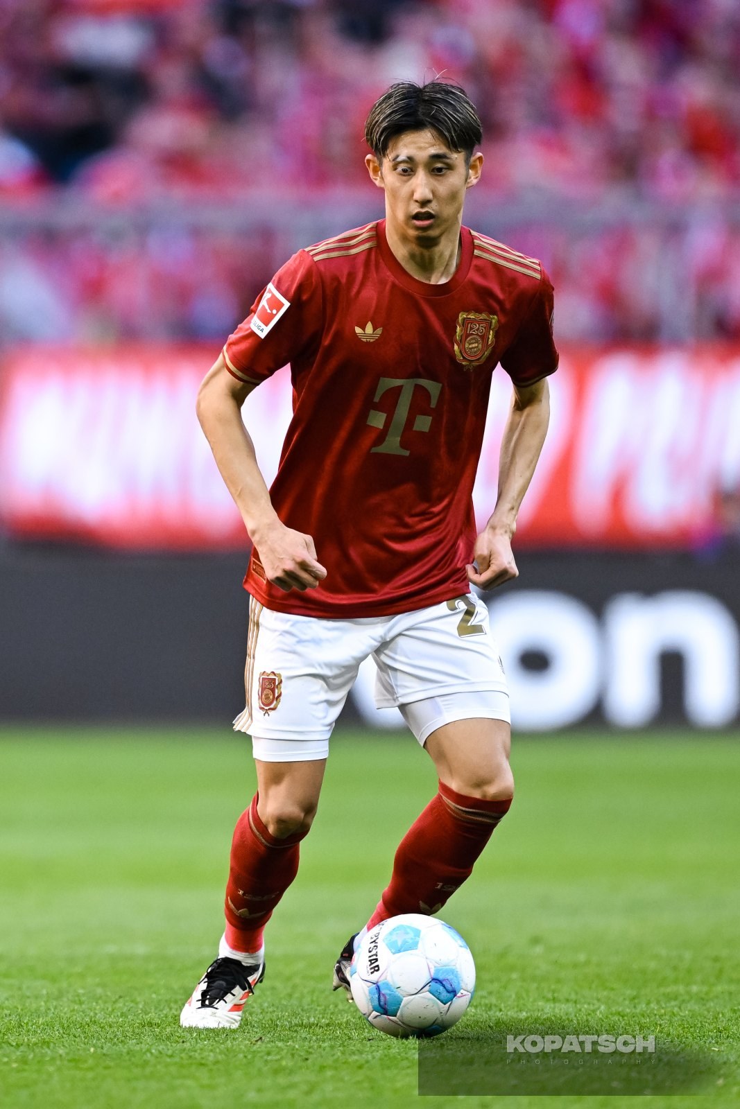 Hiroki Ito · 2025-03-08 FC Bayern Muenchen vs VfL Bochum