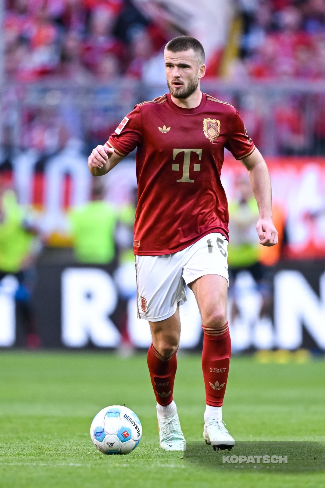 Eric Dier · 2025-03-08 FC Bayern Muenchen vs VfL Bochum