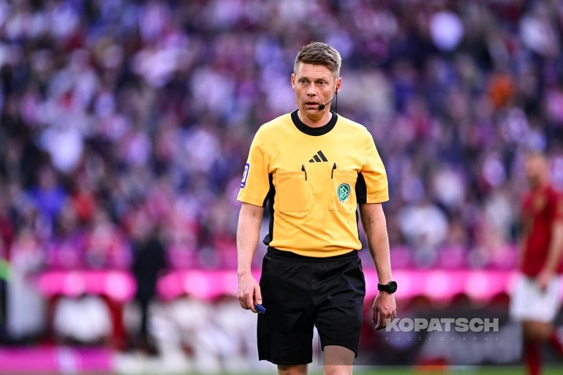 Christian Dingert, 2025-03-08 FC Bayern Muenchen vs VfL Bochum