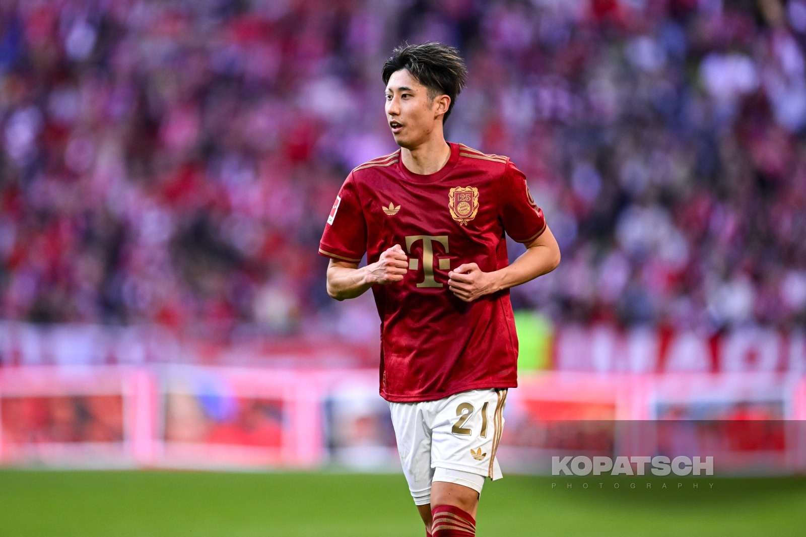 Hiroki Ito · 2025-03-08 FC Bayern Muenchen vs VfL Bochum