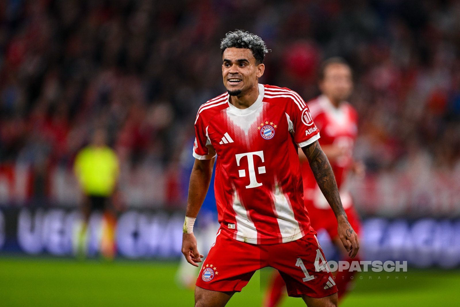 Luis Diaz · 2025-09-17 FC Bayern Muenchen vs Chelsea FC