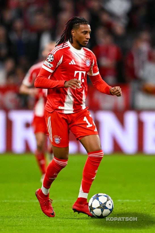 Michael Olise, 2025-09-17 FC Bayern Muenchen vs Chelsea FC