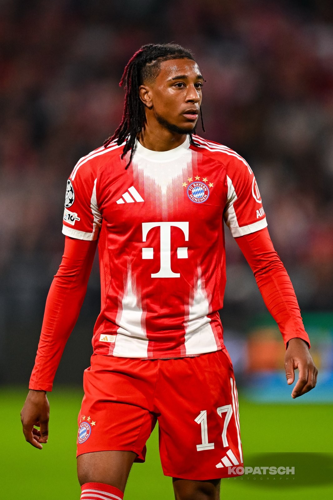 Michael Olise · 2025-09-17 FC Bayern Muenchen vs Chelsea FC