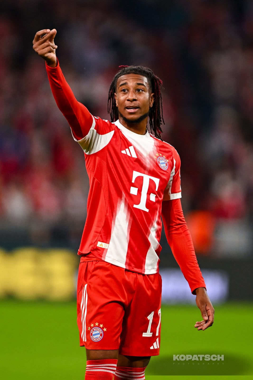 Michael Olise · 2025-09-17 FC Bayern Muenchen vs Chelsea FC