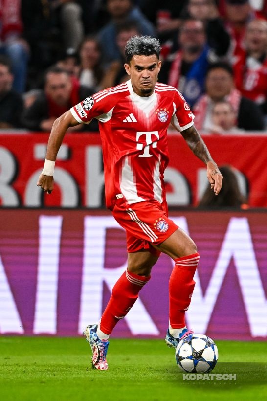 Luis Diaz, 2025-09-17 FC Bayern Muenchen vs Chelsea FC