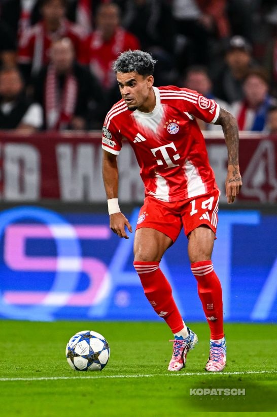 Luis Diaz, 2025-09-17 FC Bayern Muenchen vs Chelsea FC