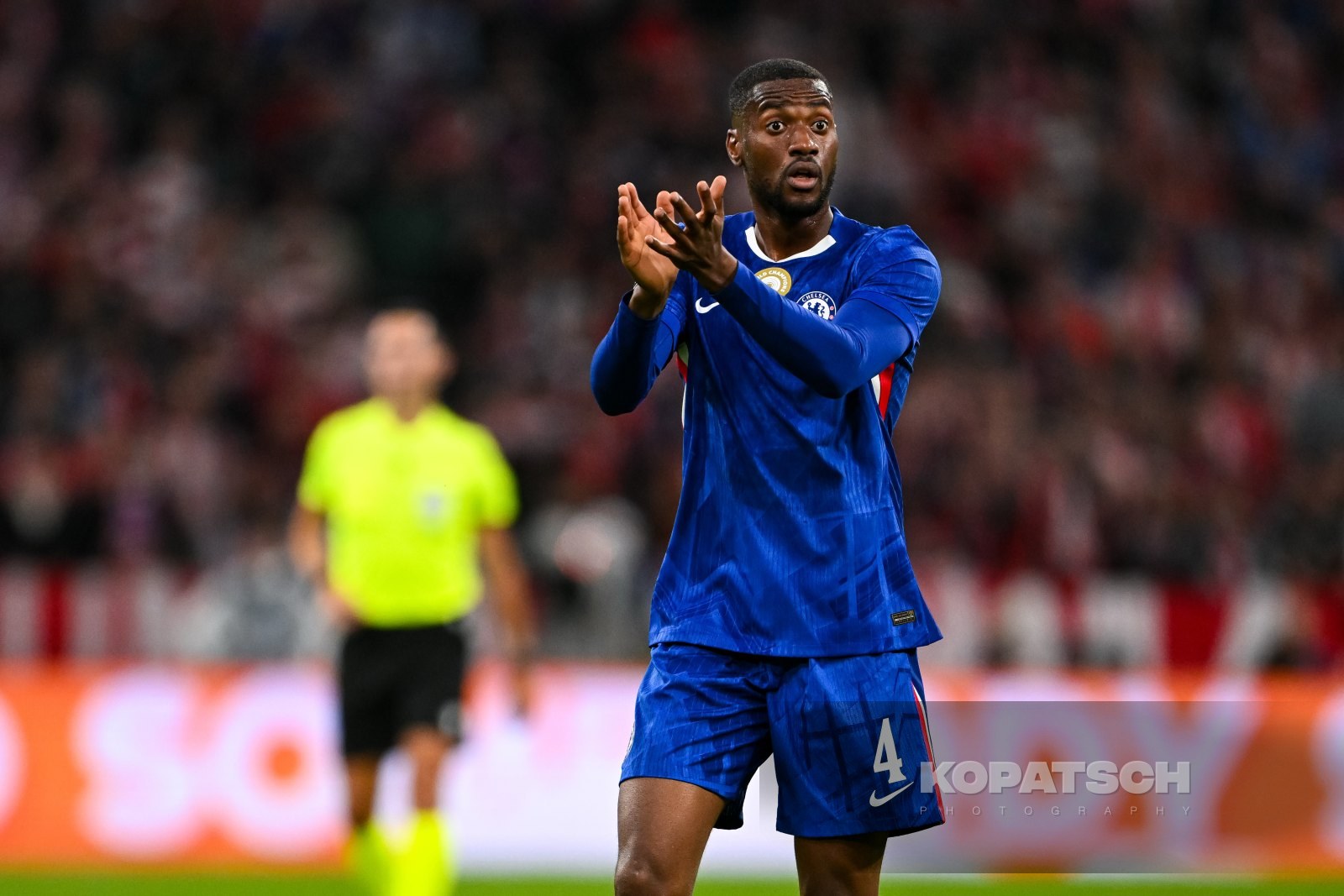 Tosin Adarabioyo · 2025-09-17 FC Bayern Muenchen vs Chelsea FC