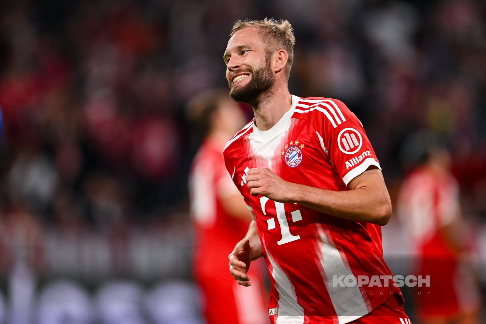 Konrad Laimer · 2025-09-17 FC Bayern Muenchen vs Chelsea FC