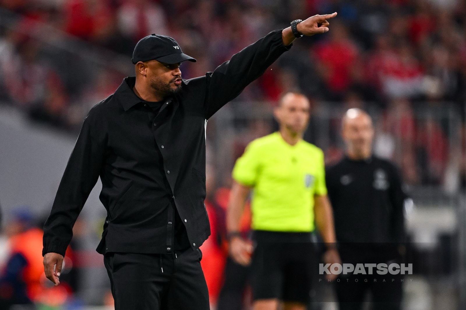 Vincent Kompany · 2025-09-17 FC Bayern Muenchen vs Chelsea FC