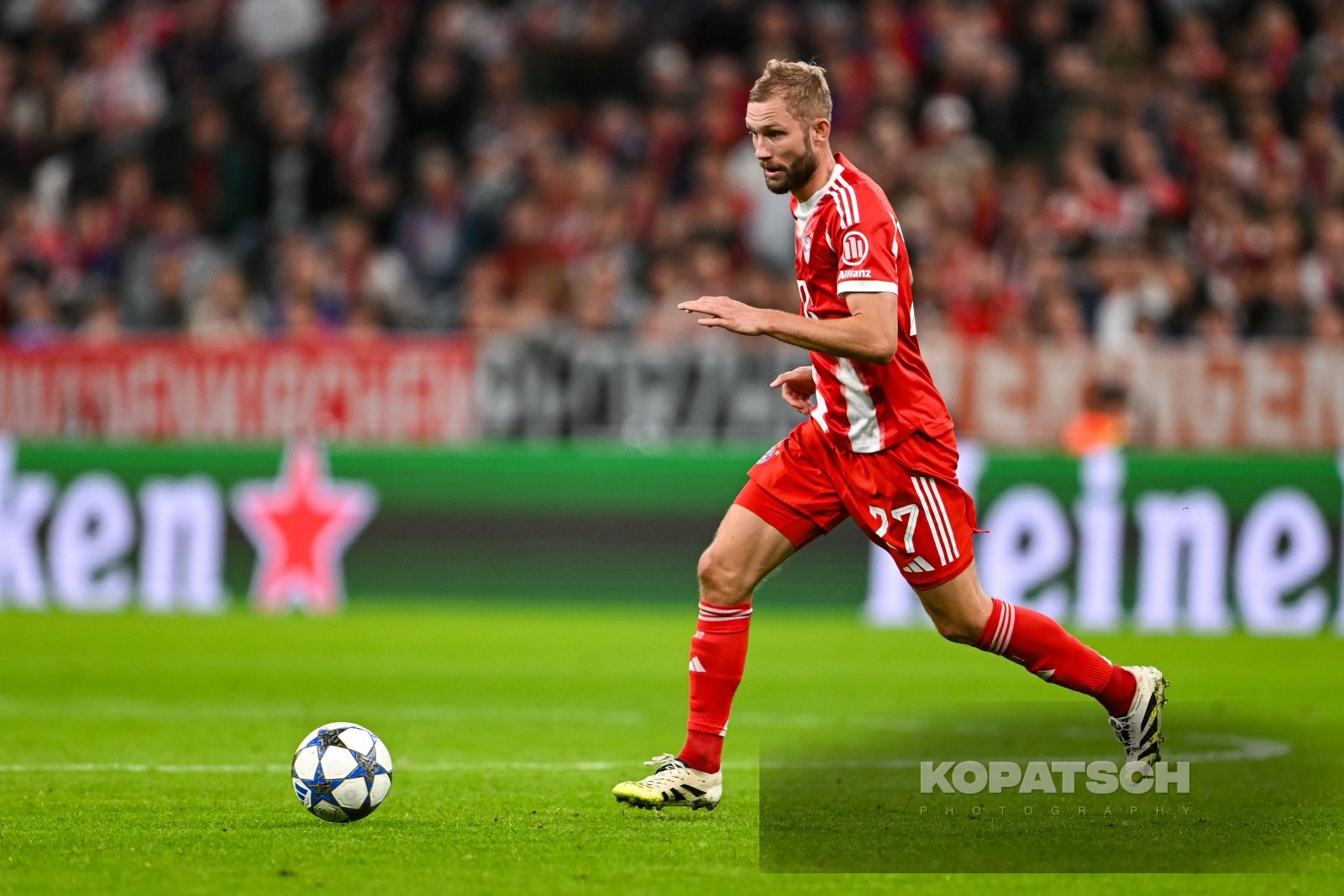 Konrad Laimer · 2025-09-17 FC Bayern Muenchen vs Chelsea FC
