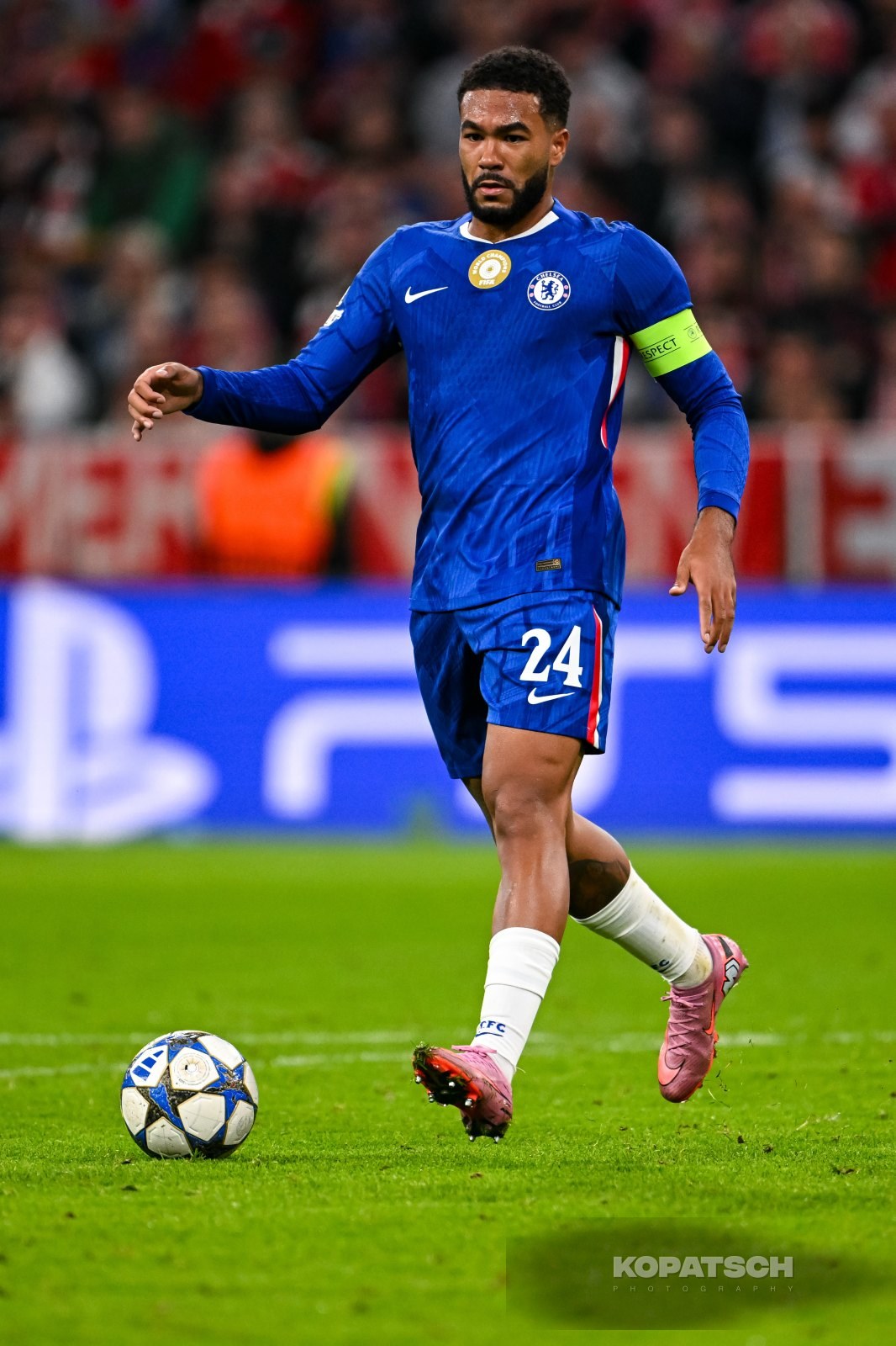 Reece James · 2025-09-17 FC Bayern Muenchen vs Chelsea FC
