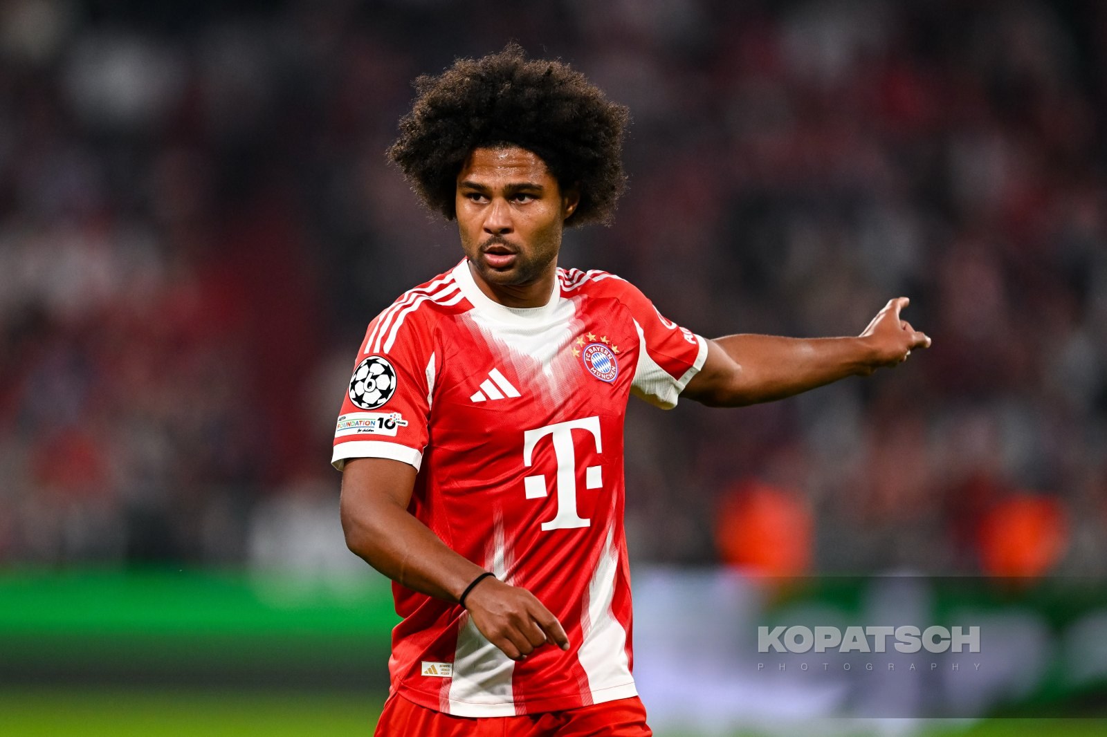Serge Gnabry · 2025-09-17 FC Bayern Muenchen vs Chelsea FC