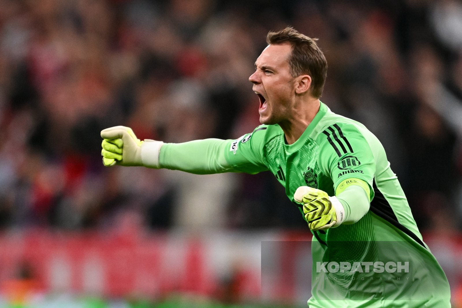 Manuel Neuer · 2025-09-17 FC Bayern Muenchen vs Chelsea FC