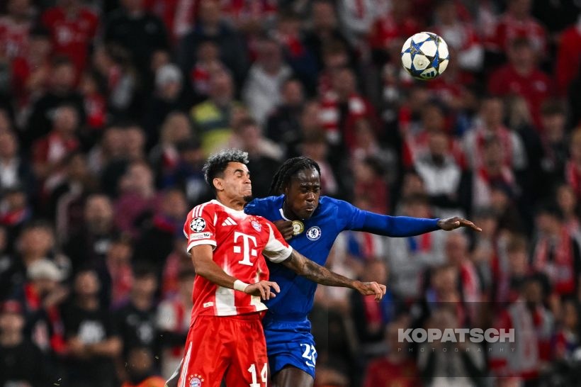 Luis Diaz · Trevoh Chalobah, 2025-09-17 FC Bayern Muenchen vs Chelsea FC