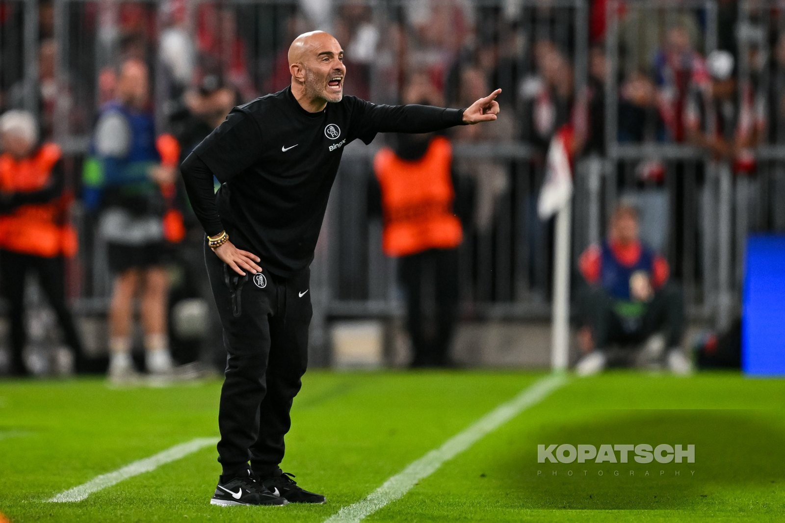 Enzo Maresca · 2025-09-17 FC Bayern Muenchen vs Chelsea FC