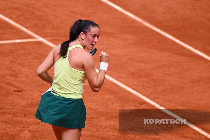 Tereza Valentova — 2025 Roland Garros
