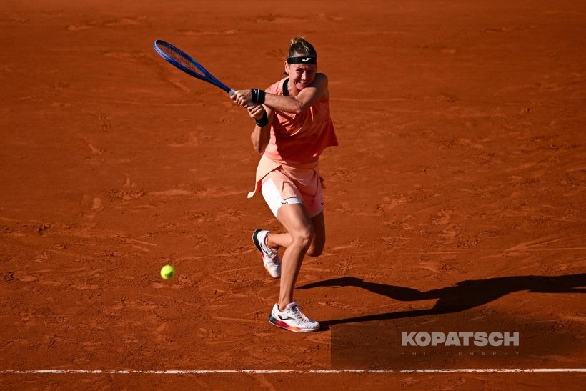 Marie Bouzkova — 2025 Roland Garros