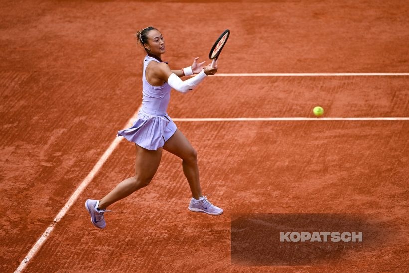 Qinwen Zheng — 2025 Roland Garros