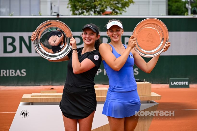 Eva Bennemann · Sonja Zhenikhova — 2025 Roland Garros