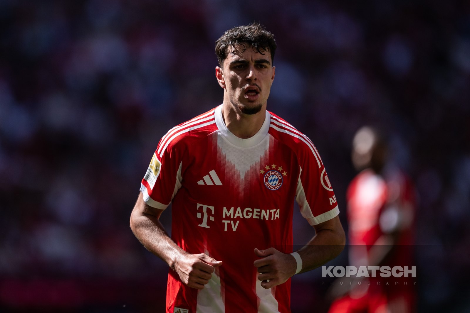 Aleksandar Pavlovic · 2026-05-02 FC Bayern Muenchen vs FC Heidenheim