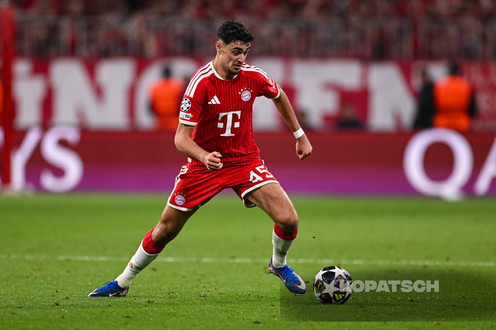 Aleksandar Pavlovic · 2026-05-06 FC Bayern Muenchen vs PSG Paris