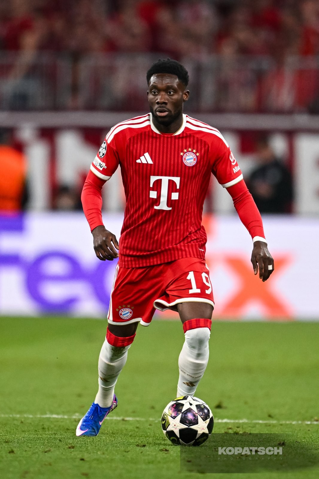 Alphonso Davies · 2026-05-06 FC Bayern Muenchen vs PSG Paris