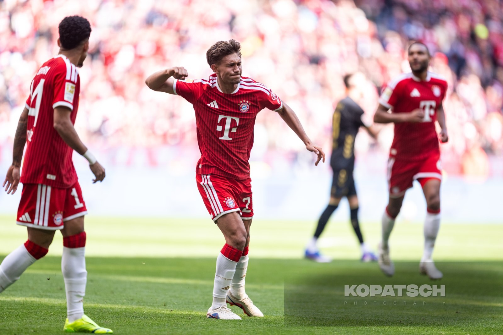 Tom Bischof · 2026-05-16 FC Bayern Muenchen vs 1. FC Koeln