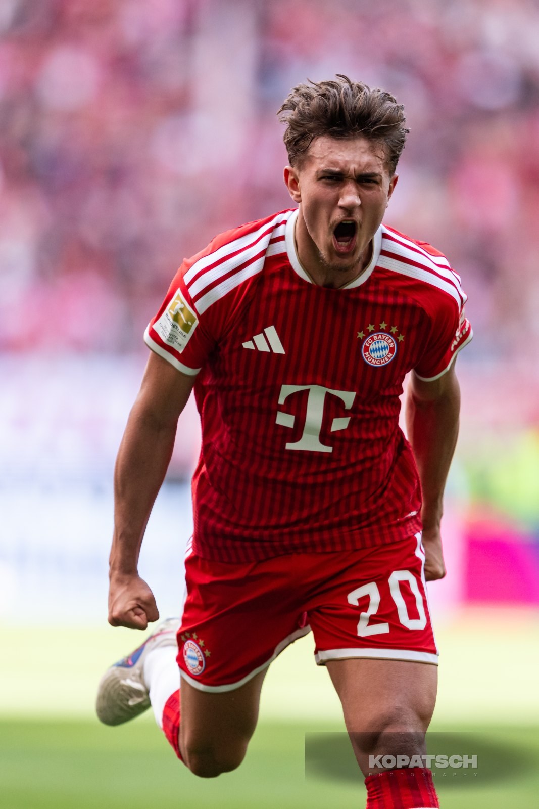 Tom Bischof · 2026-05-16 FC Bayern Muenchen vs 1. FC Koeln