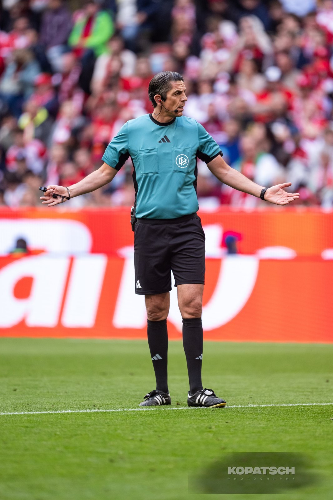 Deniz Aytekin · 2026-05-16 FC Bayern Muenchen vs 1. FC Koeln