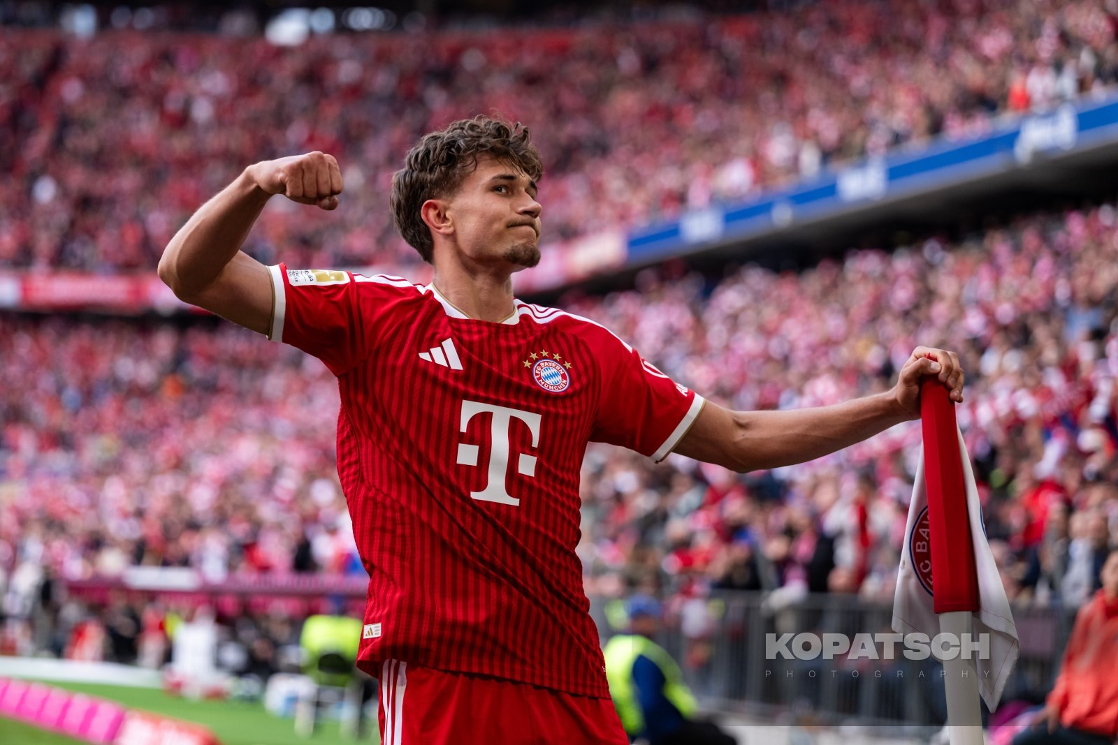 Tom Bischof · 2026-05-16 FC Bayern Muenchen vs 1. FC Koeln