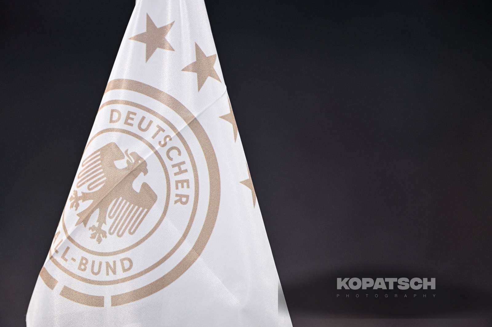The corner flag, 2026-10-01 Germany vs Serbia