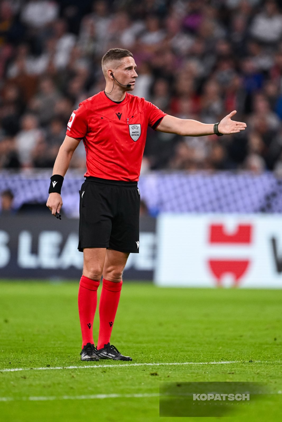 Referee Espen Eskas, 2026-10-01 Germany vs Serbia