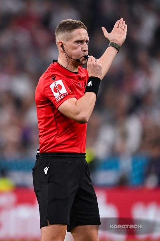 Referee Espen Eskas, 2026-10-01 Germany vs Serbia