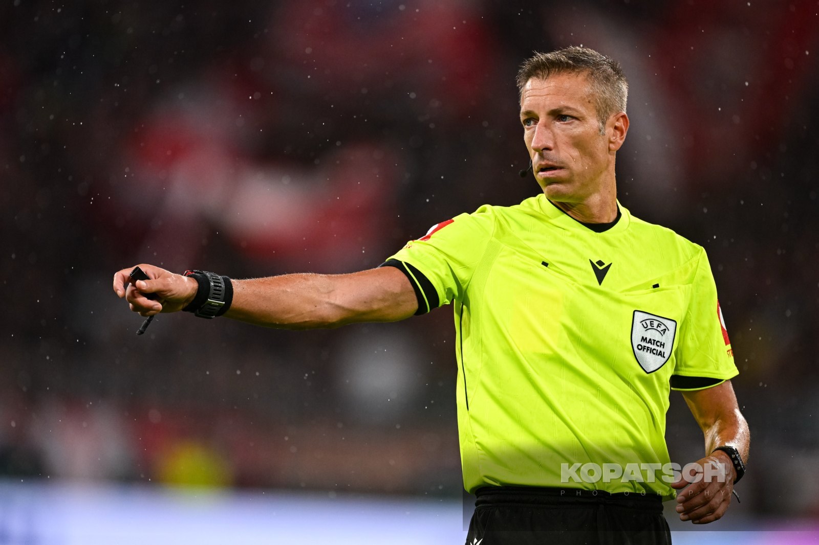 Referee Davide Massa, 2026-10-21 FC Bayern Muenchen vs Arsenal FC