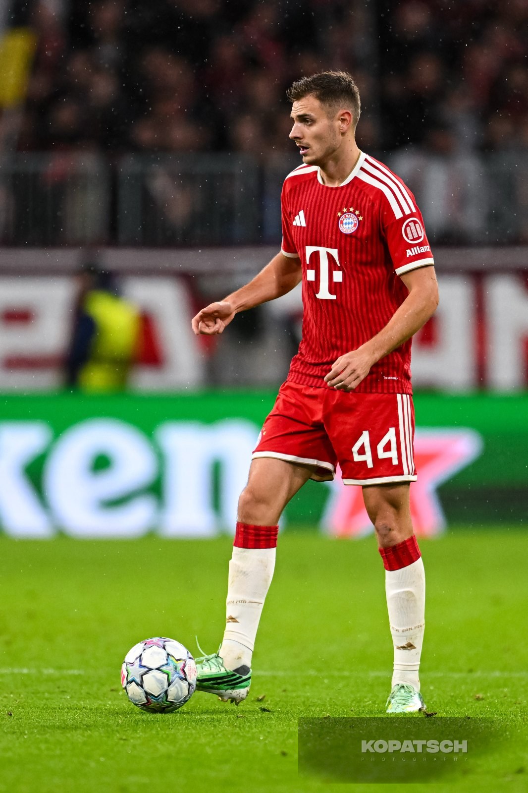 Josip Stanisic of FC Bayern Muenchen, 2026-10-21 FC Bayern Muenchen vs Arsenal FC