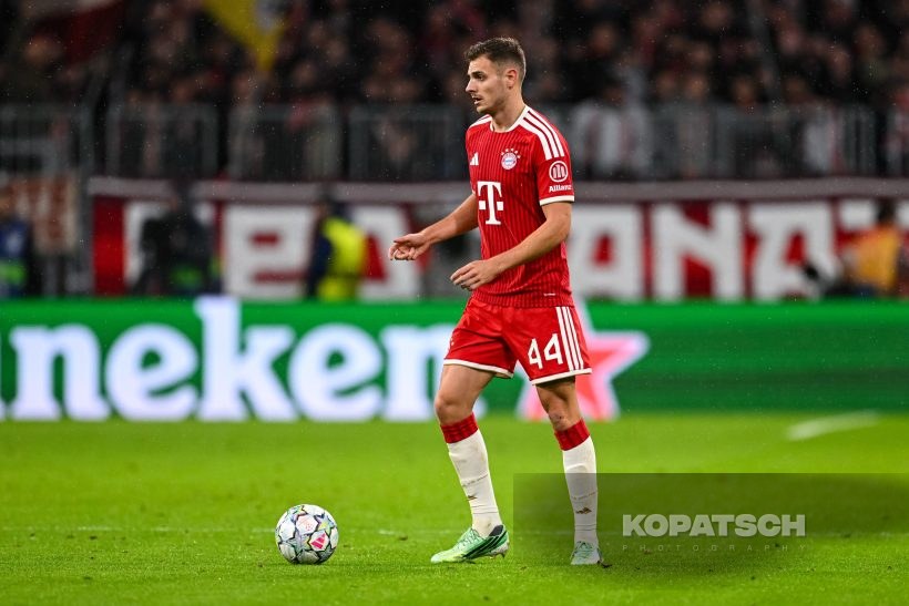 Josip Stanisic of FC Bayern Muenchen, 2026-10-21 FC Bayern Muenchen vs Arsenal FC
