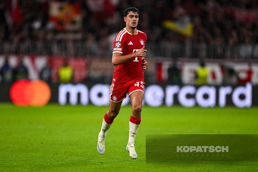 Aleksandar Pavlovic of FC Bayern Muenchen, 2026-10-21 FC Bayern Muenchen vs Arsenal FC