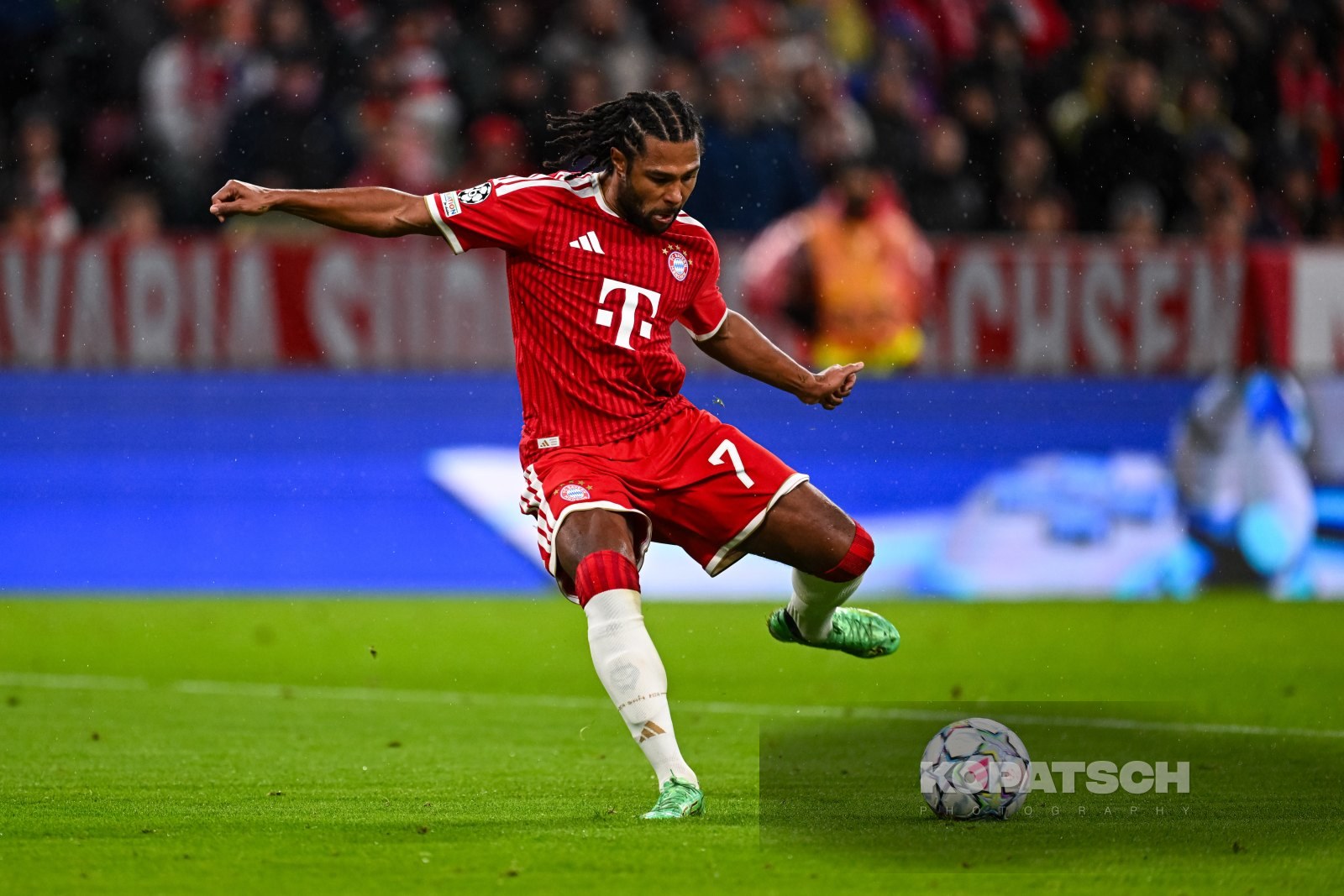 Serge Gnabry of FC Bayern Muenchen, 2026-10-21 FC Bayern Muenchen vs Arsenal FC