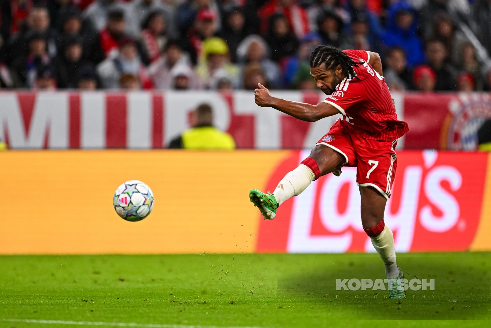 Serge Gnabry of FC Bayern Muenchen, 2026-10-21 FC Bayern Muenchen vs Arsenal FC