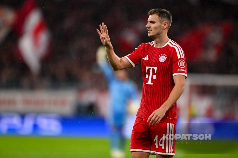 Josip Stanisic of FC Bayern Muenchen, 2026-10-21 FC Bayern Muenchen vs Arsenal FC