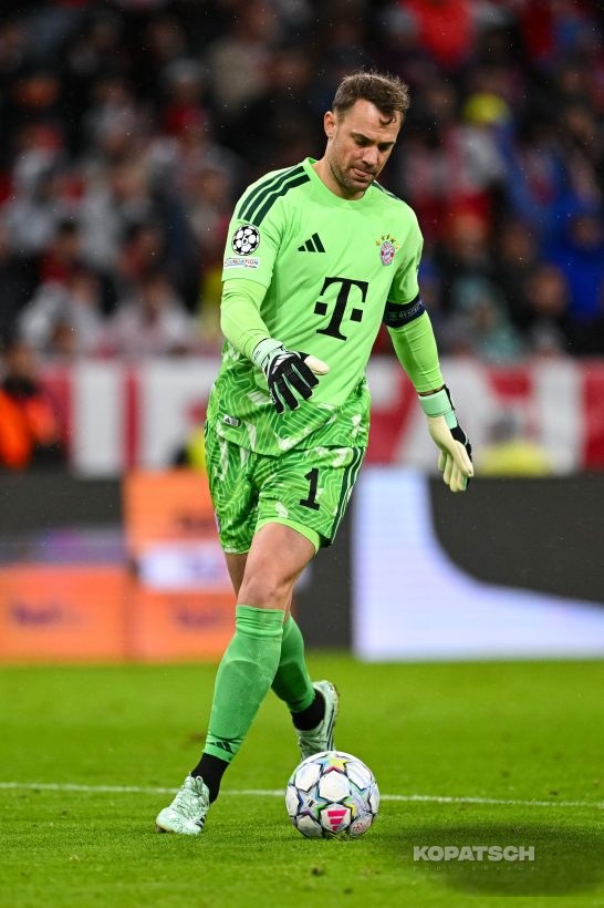 Manuel Neuer of FC Bayern Muenchen, 2026-10-21 FC Bayern Muenchen vs Arsenal FC