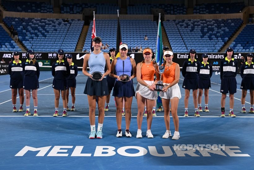 Jana Kovackova · Alena Kovackova · Tereza Hermanova — 2026 Australian Open