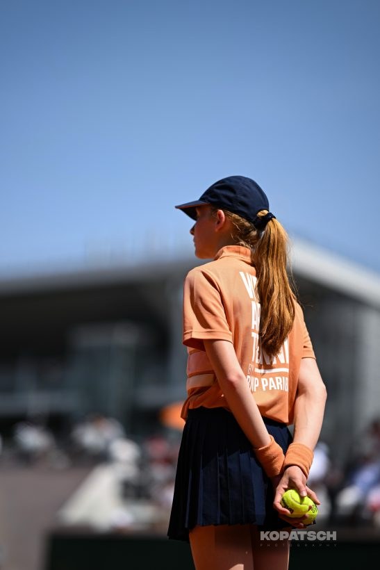 A ballkid — 2026 Roland Garros