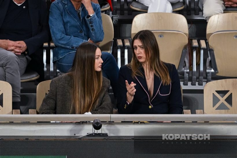 Maria Sharapova (R) — 2026 Roland Garros
